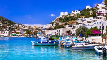 Λέρος: Το ακριτικό νησί με τις πανέμορφες παραλίες!