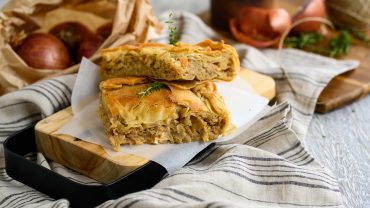 Κρεμμυδόπιτα: Μια παραδοσιακή συνταγή της Μυκόνου