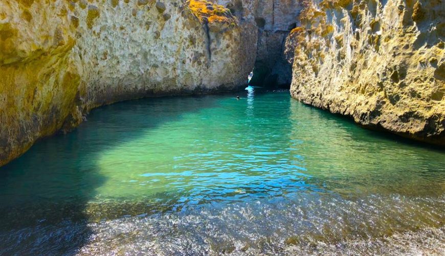 Παπαφράγκας: Η εντυπωσιακή παραλία της Μήλου
