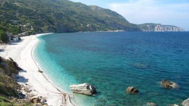 Παραλία Κορασίδα: Η πανέμορφη παραλία της Εύβοιας