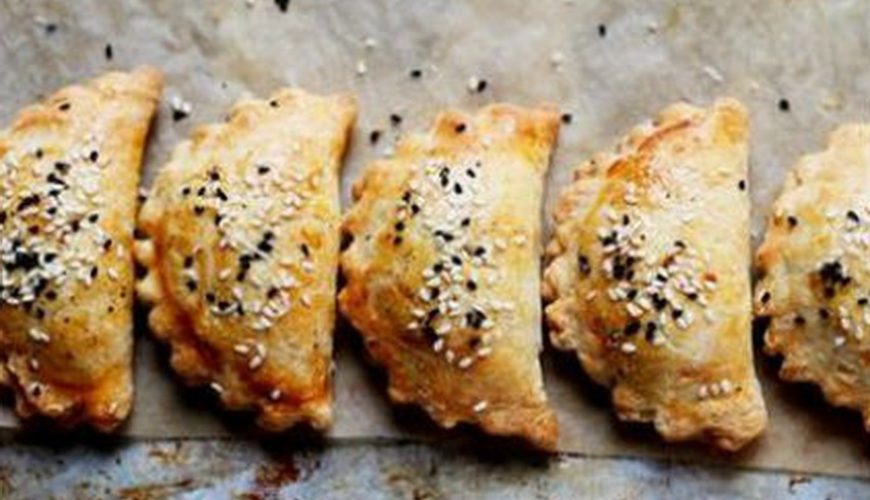 Ραφιόλια Πάρου: Δείτε την συνταγή για πεντανόστιμα πιτάκια