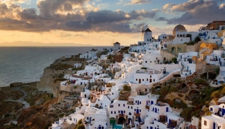 Σίκινος: Το ήσυχο νησί των Κυκλάδων που θα σας μαγέψει