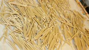 Χερίσια Χιου: Μια συνταγή του νησιού για χειροποίητα μακαρόνια