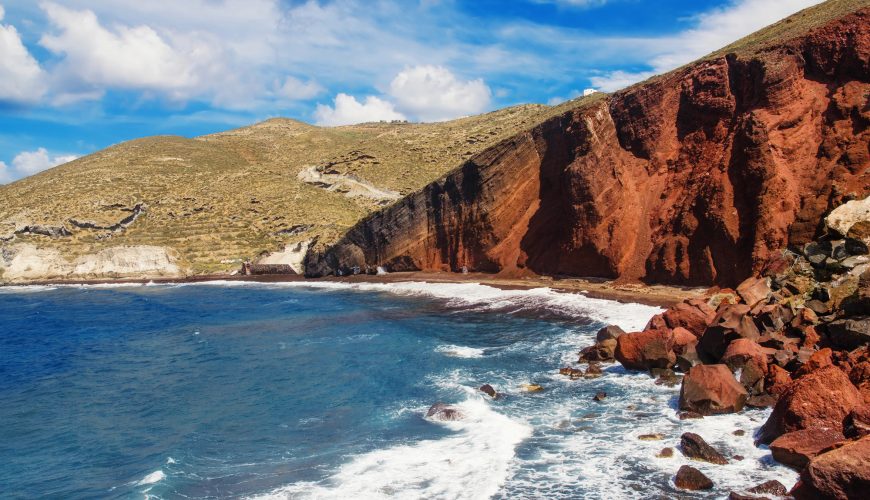 Κόκκινη Παραλία: Το ηφαιστειογενές υπερθέαμα της Σαντορίνης!