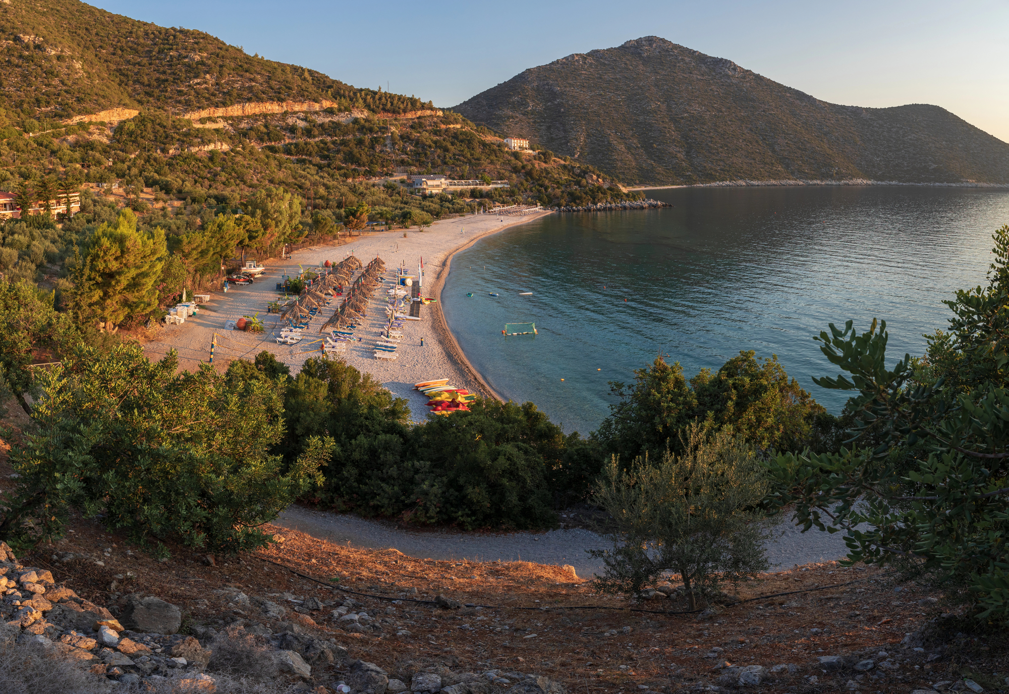 Τηγάνι: Η «φαντασμαγορική» παραλία της Αρκαδίας!