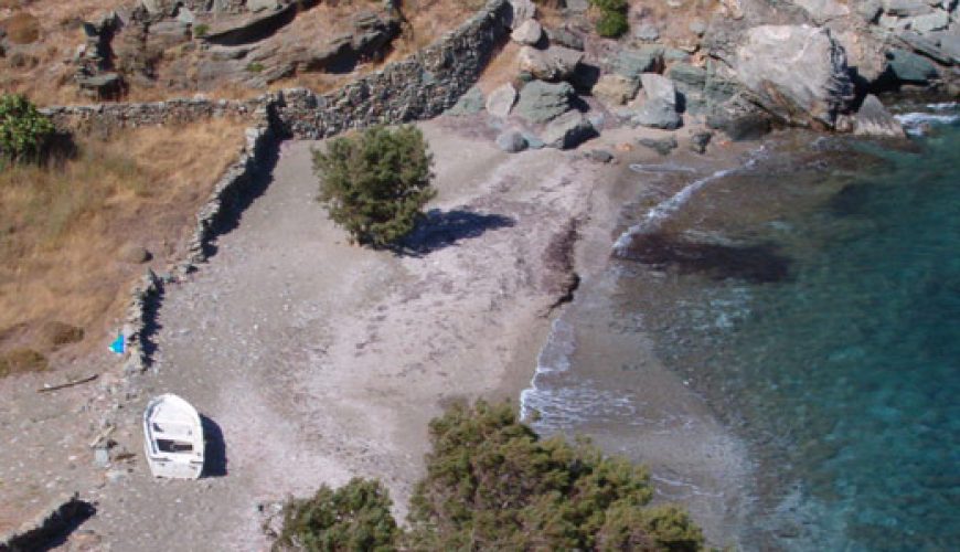 Λιοτρίβι: Η κρυφή παραλία της Κύθνου
