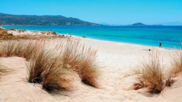 Πλάκα: Η δημοφιλέστερη παραλία της Νάξου