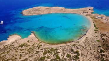 Παραλία Πορί: Από τις ομορφότερες στα Κουφονήσια