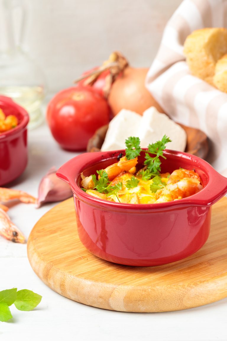 Κρητική γαρίδα σαγανάκι με λαχανικά: Δείτε την απολαυστική συνταγή