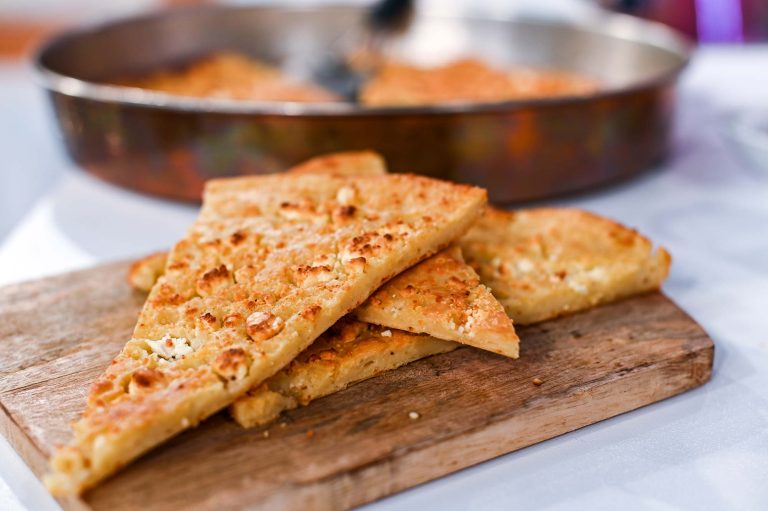 Αλευρόπιτα Ιωαννίνων: Δείτε πώς θα τη φτιάξετε