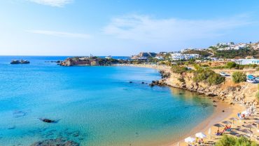 Αμμοπή: Η παραλία με τα γαλαζοπράσινα νερά στην Κάρπαθο