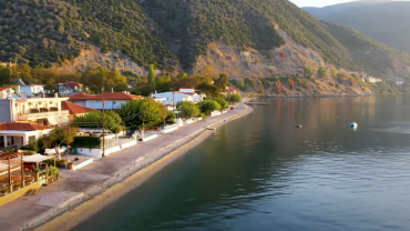 Ήλια: Η παραλία της Εύβοιας με τα ζεστά νερά έως τον Νοέμβριο