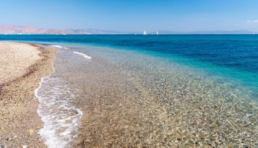 Λαμπή: Η πανέμορφη παραλία στην Κω