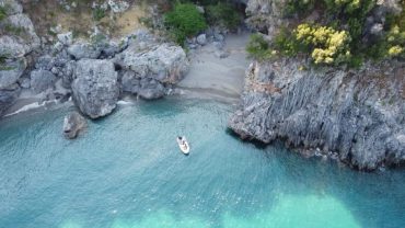 Η παραλία Μετοχίου στην Εύβοια που αξίζει να επισκεφθείτε