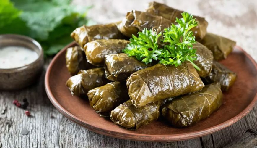 Ντολμαδάκια γιαλαντζί: Δείτε εδώ την κρητική συνταγή