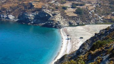 Καλλιανός: Η ιδανική παραλία για ελεύθερη κατασκήνωση στην Εύβοια!