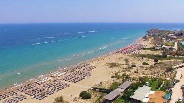 Η παραλία με σχήμα μπανάνας στη Ζάκυνθο