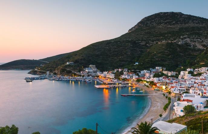 Φούρνοι: Δείτε τις πανέμορφες παραλίες του νησιού
