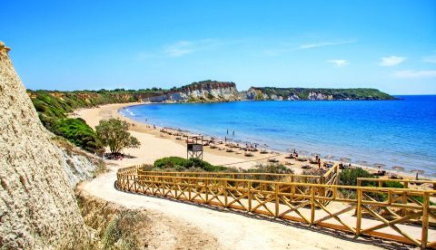 Η πανέμορφη παραλία Γέρακας στην Ζάκυνθο