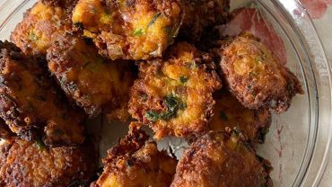 Κεφτέδες κολοκύθας η λιροκεφτέδες από την Εύβοια