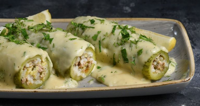 Κολοκυθάκια γεμιστά όπως τα φτιάχνουν στην Εύβοια