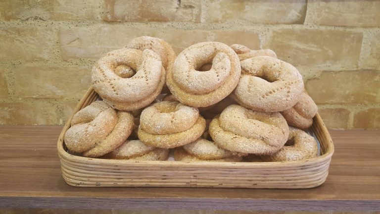 Κριθαρο- κουλούρες Κάσου: Δείτε πώς φτιάχνονται