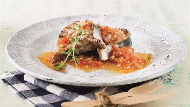 Παλαμίδα ψητή με λαχανικά: Δοκιμάστε τη νόστιμη συνταγή της Εύβοιας