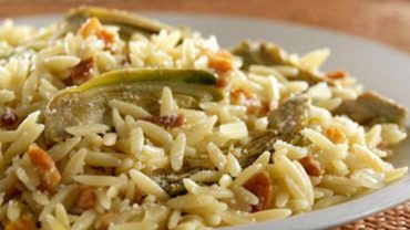 Πιλάφι με αγκινάρες από την Τήνο