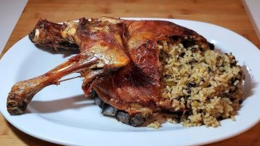 Πλάτη γεμιστή από την Σάμο για να γλύφετε τα δάχτυλα σας