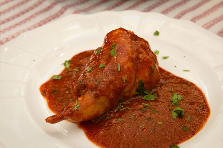 Κουνέλι λαγωτό: Δείτε πως το φτιάχνουν στην Κεφαλονιά