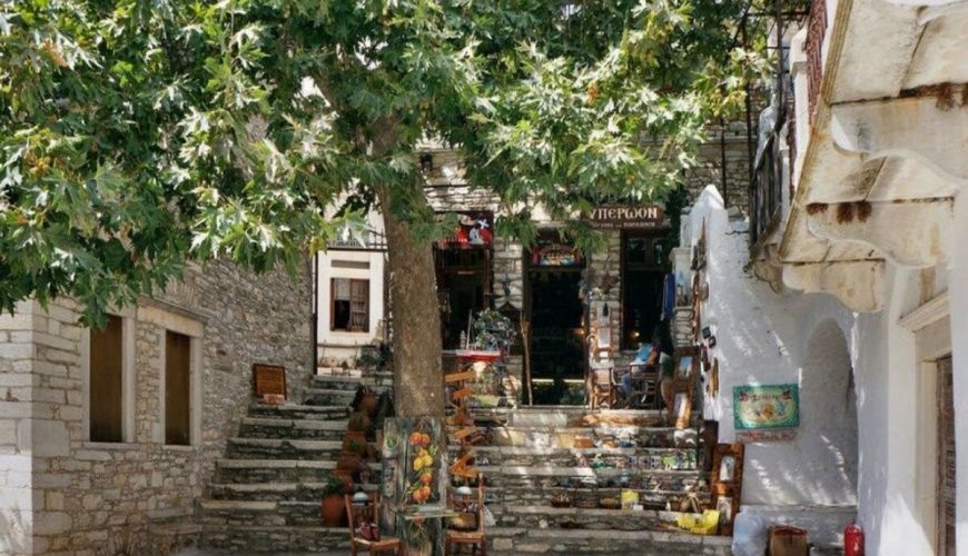 Απείρανθος: Το ιστορικό χωριό της Νάξου!