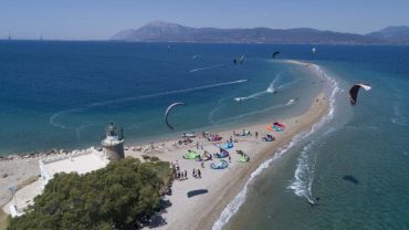 Παραλία Δρέπανο: Ο «Φάρος» του Πατραϊκού Κόλπου