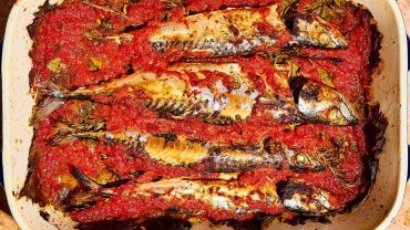 Γιαχνάδα Αστυπάλαιας: Δείτε εδώ την πεντανόστιμη συνταγή