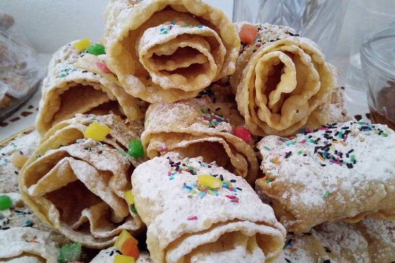 Ξεροτήγανα Λέρου: Δείτε τη γλυκιά συνταγή