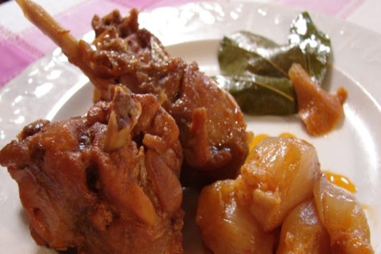 Λαγός στιφάδο βουλωτός: Απολαύστε την πεντανόστιμη συνταγή της Εύβοιας!