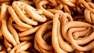 Λαλάγγια Μάνης: Πεντανόστιμη γλυκιά συνταγή