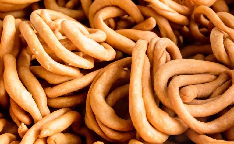 Λαλάγγια Μάνης: Πεντανόστιμη γλυκιά συνταγή