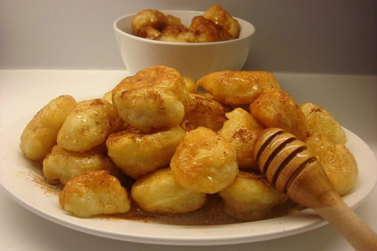 Λουκουμάδες: Απολαύστε τη συνταγή της Εύβοιας!