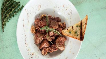 Μοσχάρι λαγωτό: Η πεντανόστιμη συνταγή των Κυθήρων!