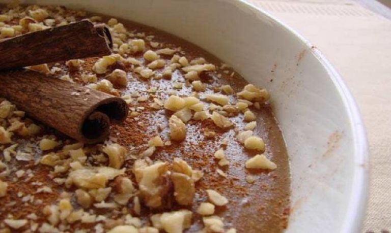 Μουσταλευρία: Η πεντανόστιμη συνταγή της Κρήτης