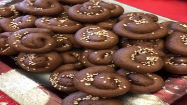 Πετιμεζοκούλουρα Κύμης: Απολαύστε την παραδοσιακή συνταγή