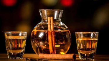 Ρακόμελο: Κρητική παράδοση… με την πρώτη γουλιά