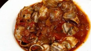 Σαλιγκάρια στιφάδο: Πώς τα φτιάχνουν στην Εύβοια