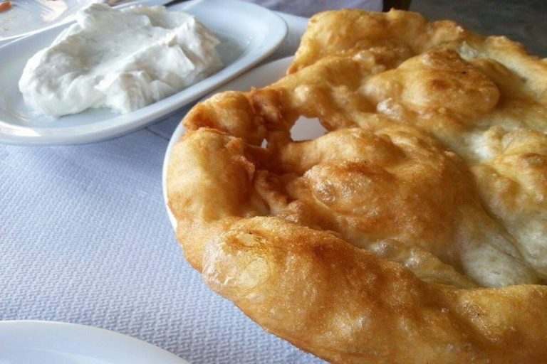 Λαδόπιτα Σκύρου: Το παραδοσιακό “μυστικό” των Σποράδων