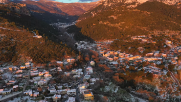 Χριστούγεννα στη Στενή Ευβοίας: Ενα… χιονισμένο ηλιοβασίλεμα (vid)