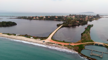 Κορονησία: Το μαγικό νησάκι στον Αμβρακικό που θα σας σαγηνεύσει (vid)