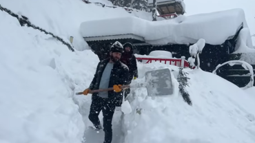 Ζώντας σ’ ένα χωριό… θαμμένο απ’ το χιόνι!